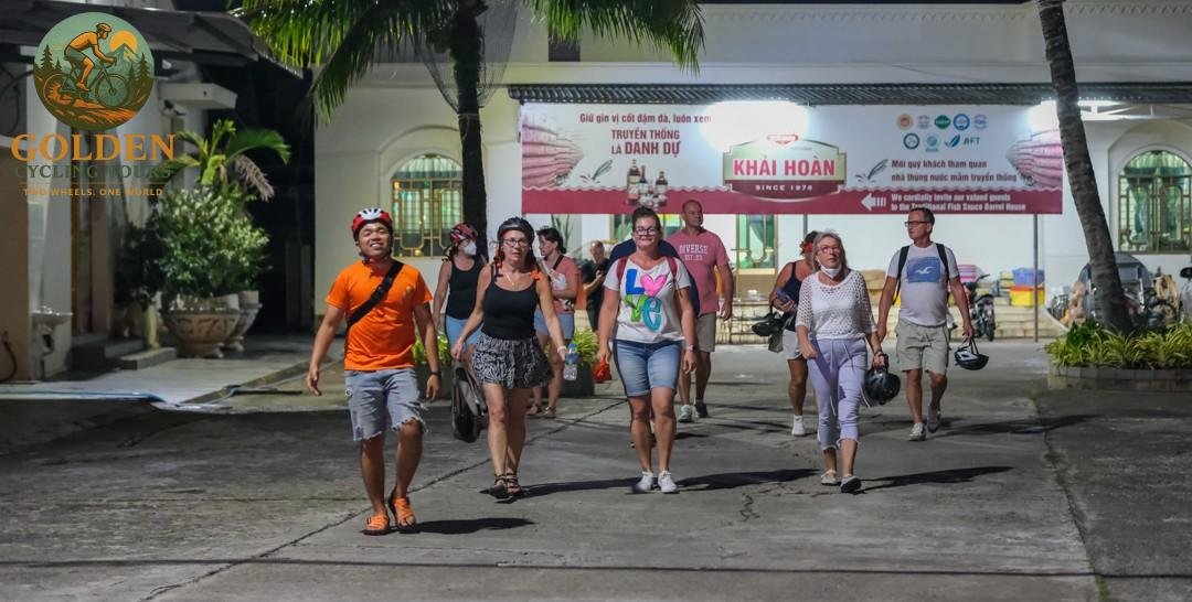 Food Tour By Bicycle In Phu Quoc: Evening Culinary & Street Food Cycle